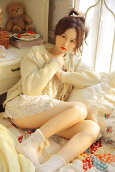 吻胸摸腿办公视频大全